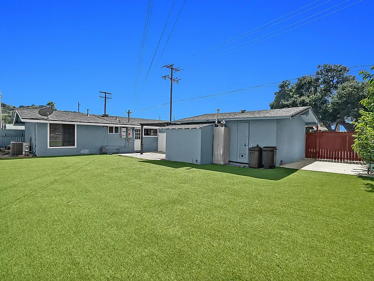 1101 E Lemon Ave — Photo 19