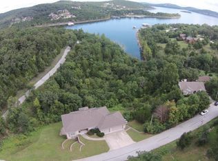 254 Cove Ln, Ridgedale, MO 65739