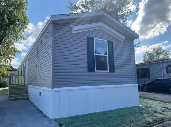 849 Victory #849V, Justice, IL 60458