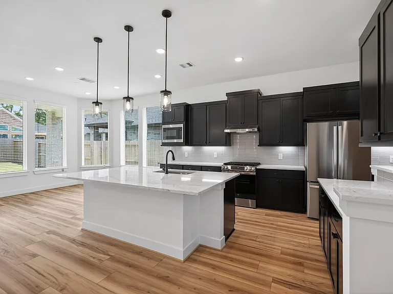 9738 Roaring River Falls Ln — Photo 10