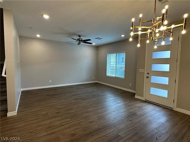 600 N Carriage Hill Dr #1043 — Photo 4