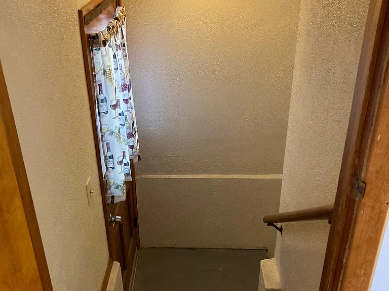 510 Cato St — Photo 12