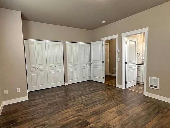 4th image of 5770 Legoe Ave #102