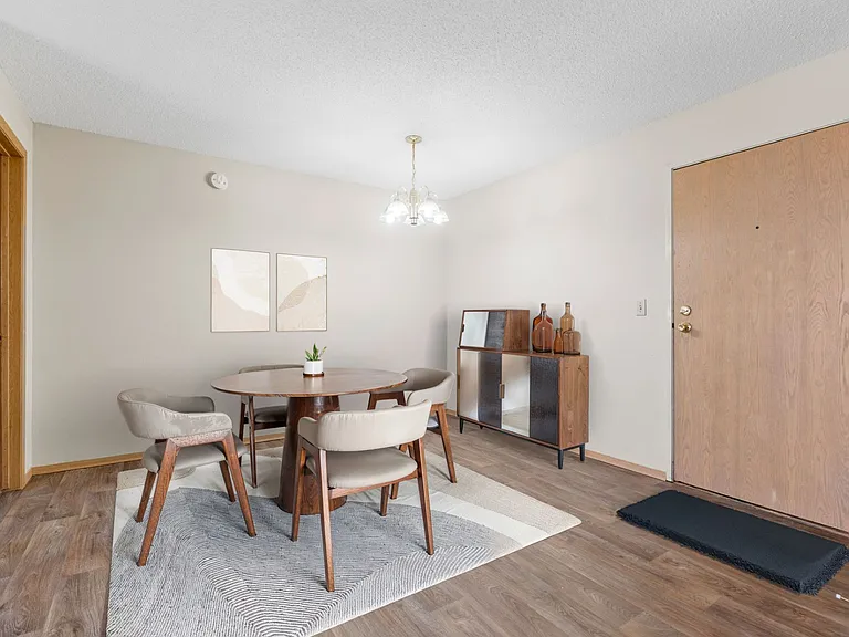 Two Bedroom C - 2 Bed / 2 Bath - 950 Sq.Ft.
