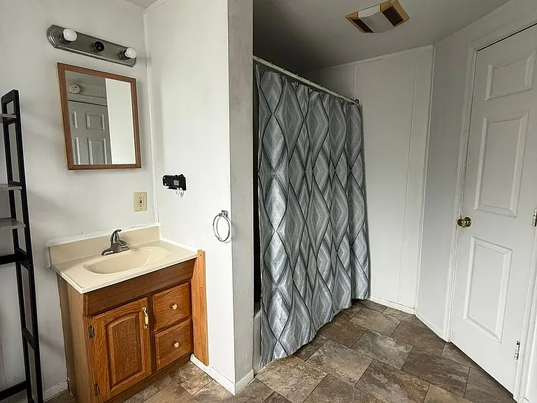 36 N Catherine St #1 — Photo 11