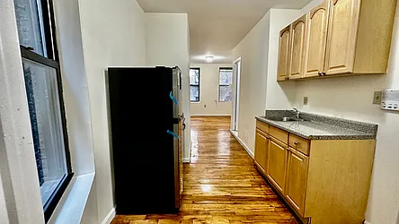 Rented by HOLTON REAL ESTATE INC.