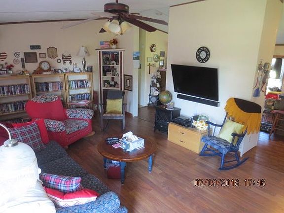 2nd image of 192 Meadow View Ln