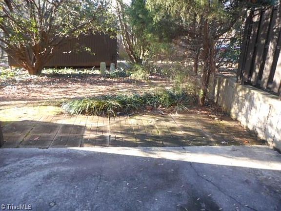3rd image of 307 B Village Ln