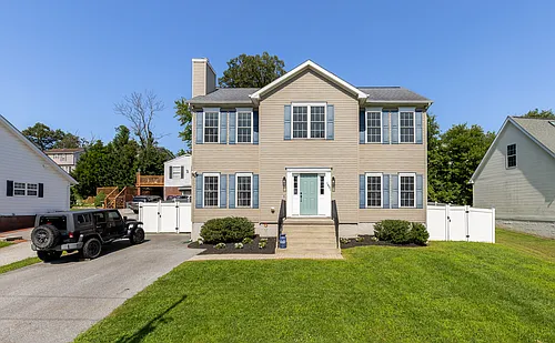 1831 Clarke Blvd Photo 1