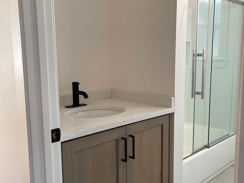 Bathroom 2. Will update photos. Mirror just need to be hung.