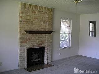 2nd image of 3222 Stonehaven Dr