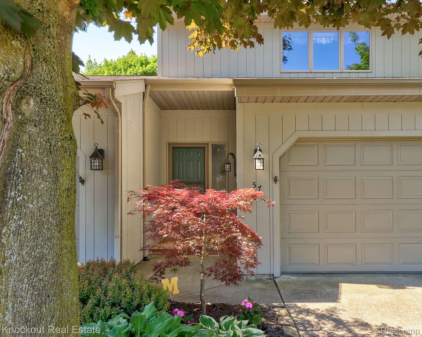 57 Pine Grove Dr photo 1
