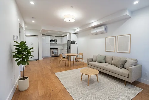198A Kent St #3R Photo 1