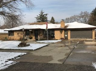 404 E 17th St, Lockport, IL 60441