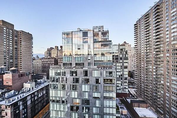 Rented by RSNY Realty | media 24