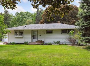 107 Flandrau Pl, Saint Paul, MN 55106