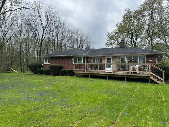 1420 Benton St, Crete, IL 60417