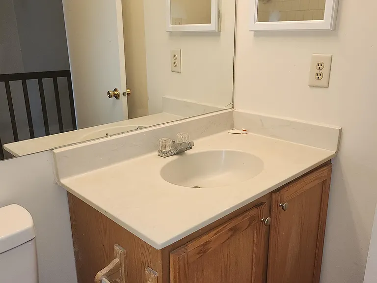 8212 Londonderry Ct — Photo 28
