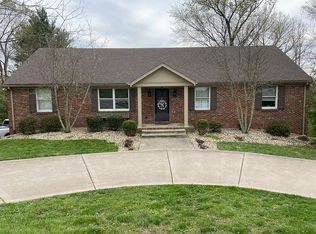 1106 Ashwood Dr, Maysville, KY 41056
