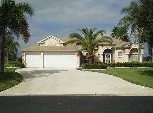 367 SW Panther Trce, Port Saint Lucie, FL 34953