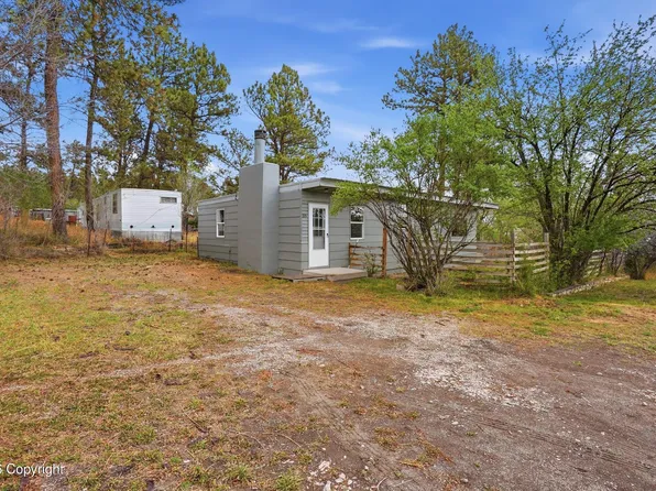 335 Metz St, Osage, WY 82723
