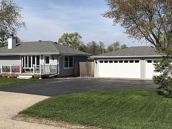 2nd image of 37335 N Lake Shore Dr