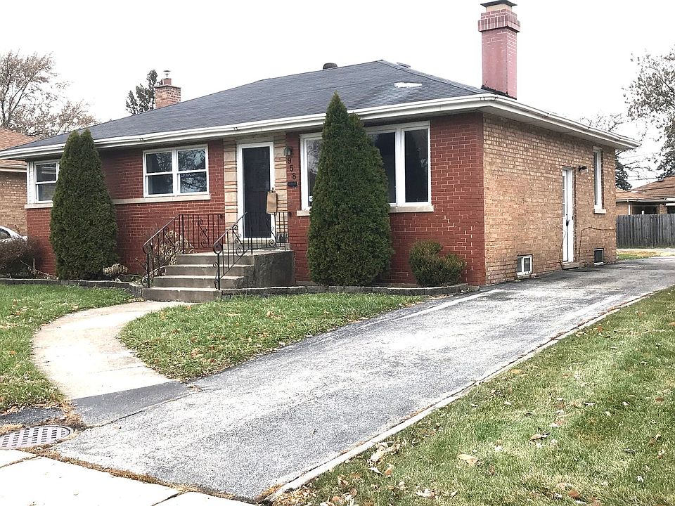 1st image of 958 E 163rd Pl