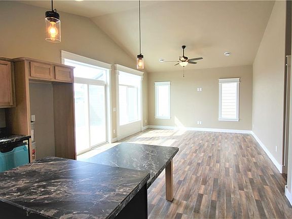 4th image of 5254 Chapel Hill Dr