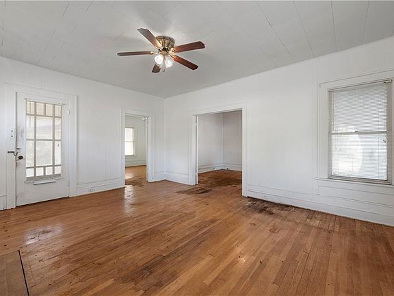 5th image of 520 N 26th St