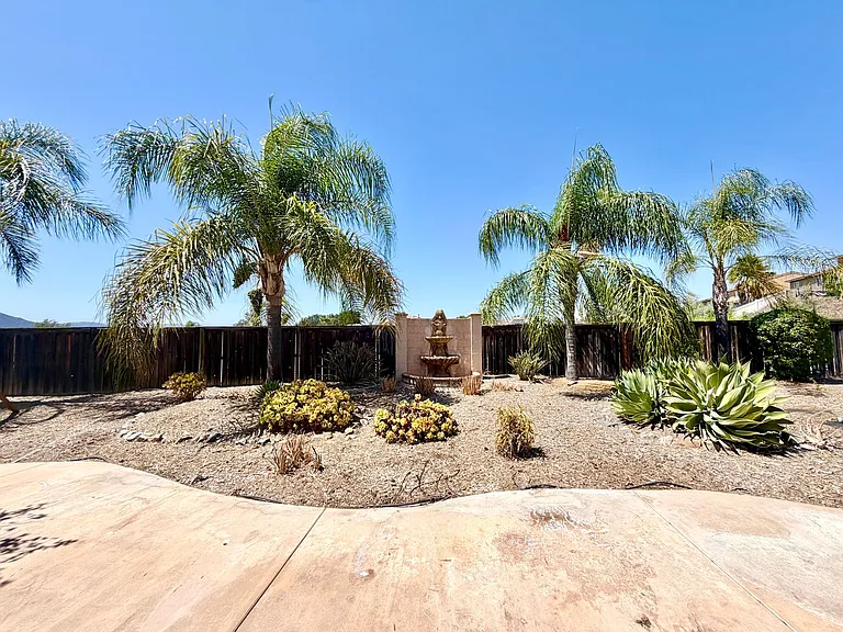 46383 Vianne Ct — Photo 38