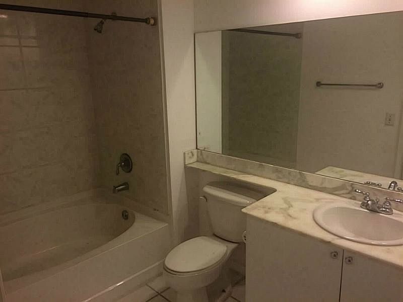 1st image of 18800 NE 29th Ave APT 319