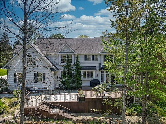 4th image of 45 High Point Ln