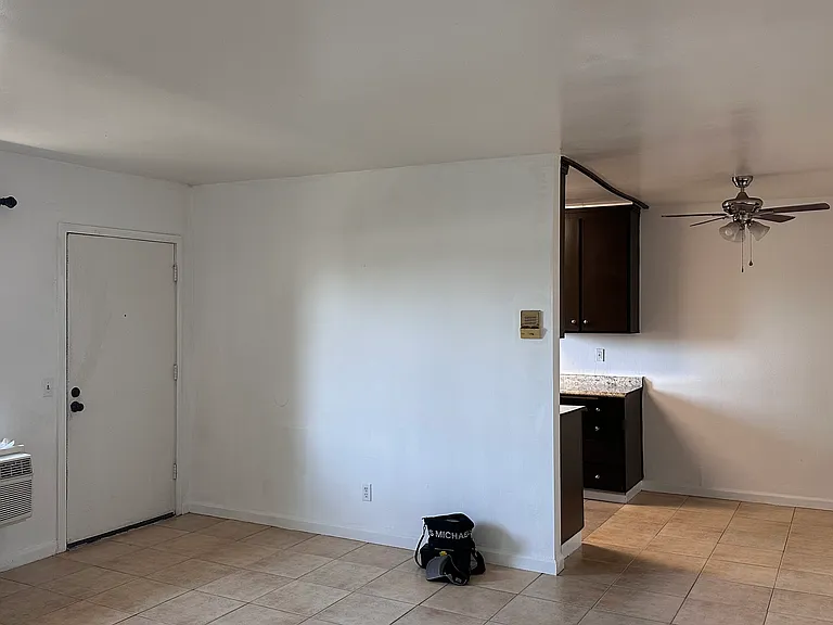 8800 Cedros Ave #203 — Photo 14