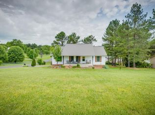 178 W Caney Creek Rd, Rogersville, TN 37857