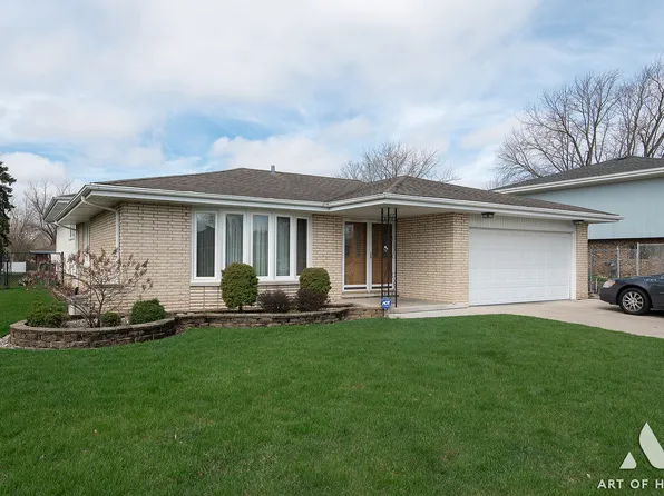 10614 S 84th Ave, Palos Hills, IL 60465