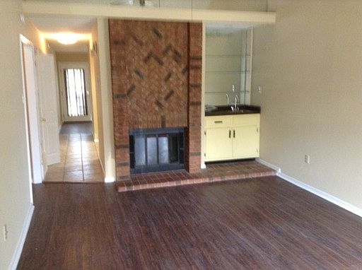 4th image of 7004 Wesley Ct