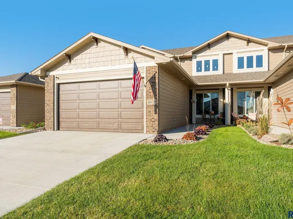 1605 S Meadowland Ave, Sioux Falls, SD 57106