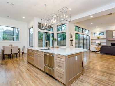 2142 Branard St, Houston, TX, 77098