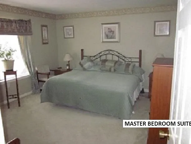 631 Blossom Hill Ln — Photo 4