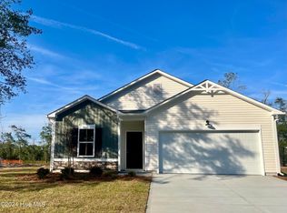 1808 Star Cross Dr SW, Shallotte, NC 28470