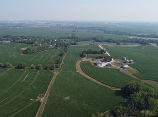 19615 Platteview Rd, Gretna, NE 68028