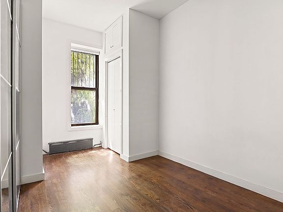 3rd image of 330 Gates Ave