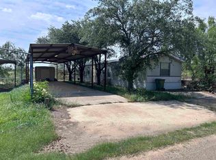 132 N Jab Dr, Zapata, TX 78076