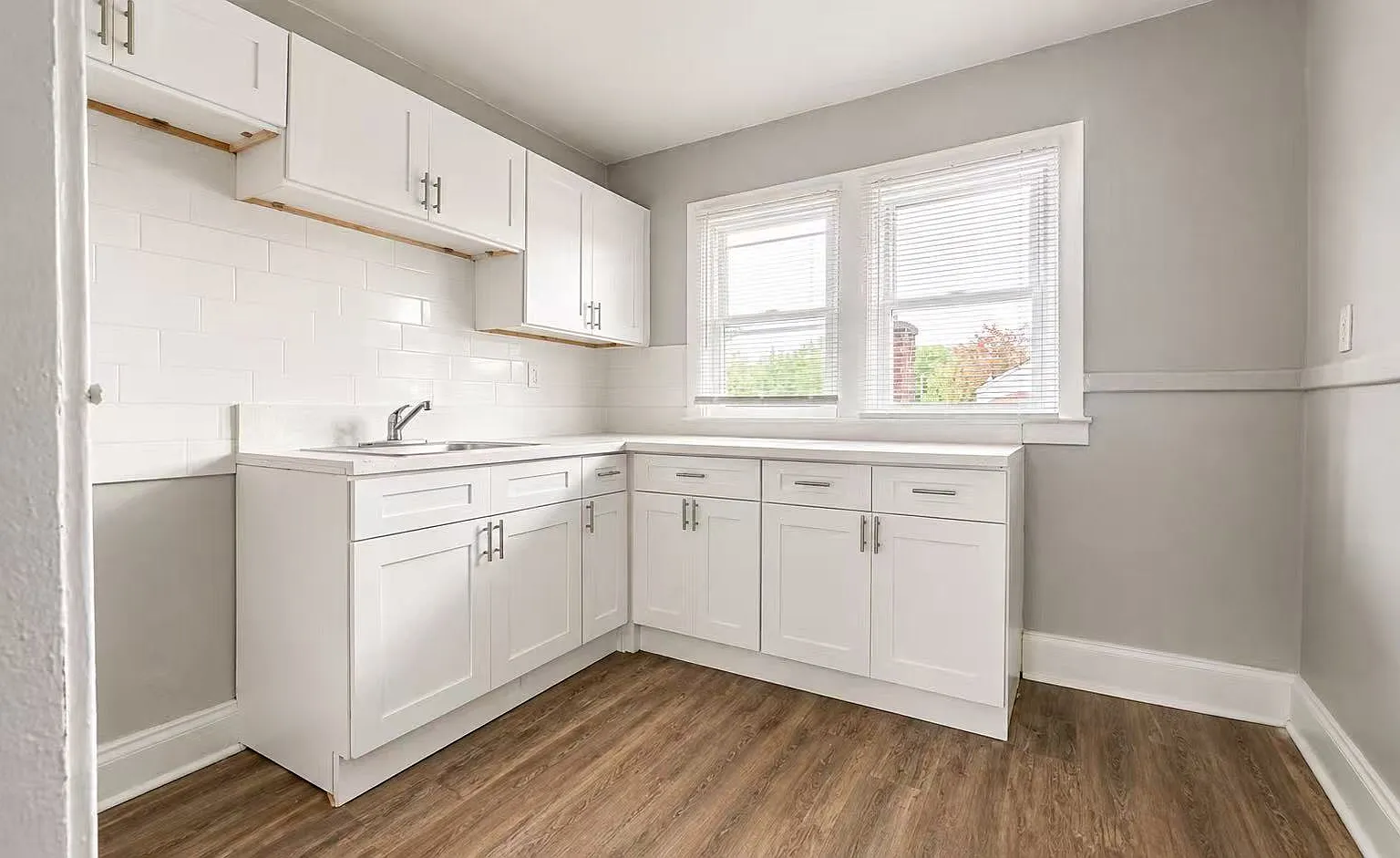 2 bed, 874 sqft, $1,200 — Photo 2