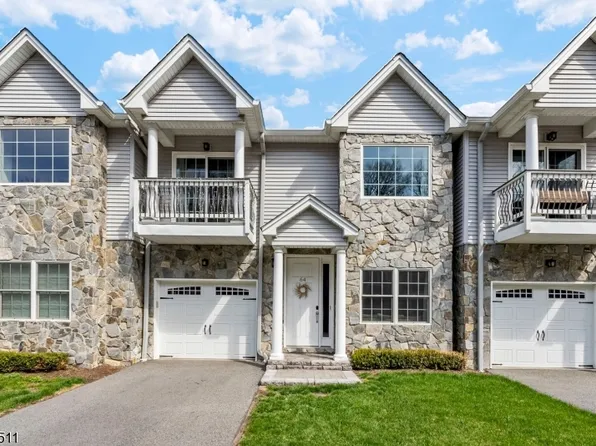 64 Halina Ln, Butler Boro, NJ 07405