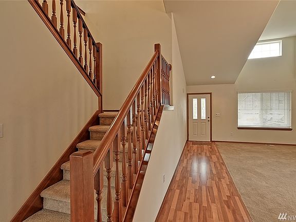4th image of 5912 77th Dr NE