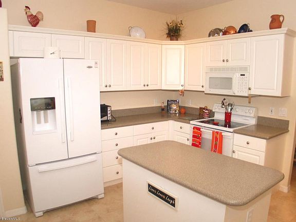 2nd image of 4754 Parkstone Dr