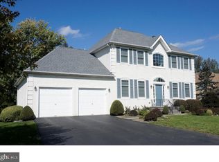 148 Chinaberry Dr, Lafayette Hill, PA