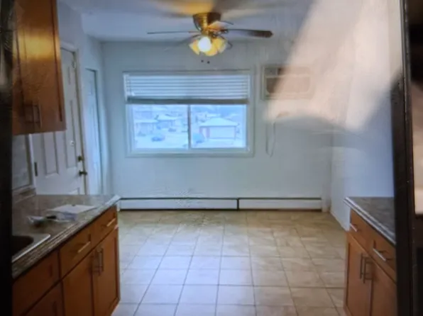 19917 Park Ave APT 2S, Chicago Heights, IL 60411