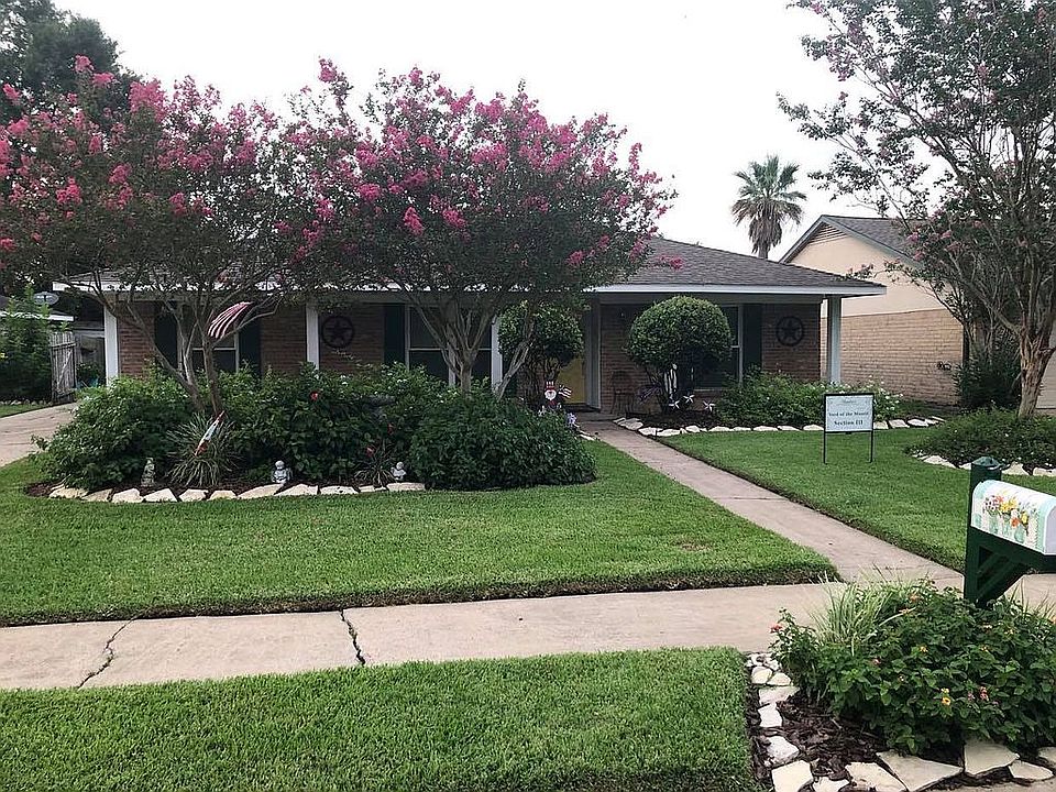 1st image of 12118 Meadowhollow Dr